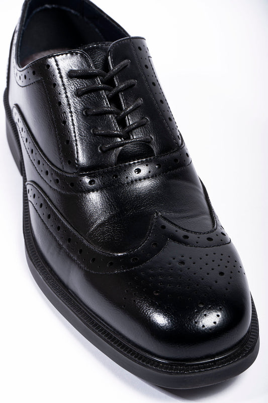 Arthur Men's Black Oxford Brogue Dr. Lightfoot Men's Casual