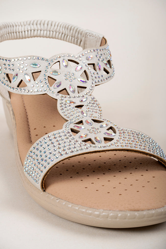 Kayleigh Dr. Lighfoot T Bar Diamanti White Sandals